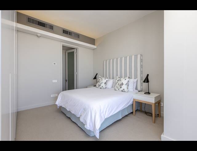 2 BEDROOM APARTMENT TO LET IN WATERFRONT